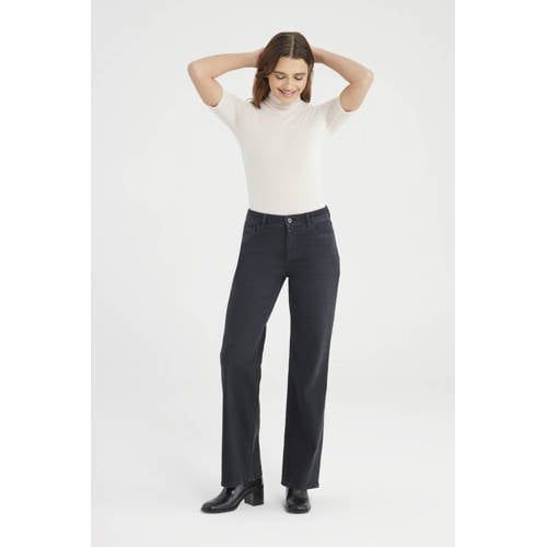 Cup of Joe Denim straight leg jeans black denim