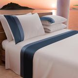 PETTI Artigiani Italiani - Tweepersoons beddengoedset met dubbele volant van satijn, 4-delig, 180 x 200 cm, bedlaken van percal-katoen, hoeslaken, bedlaken en 2 kussenslopen, blauw