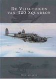 De vliegtuigen van 320 squadron (Hardback)