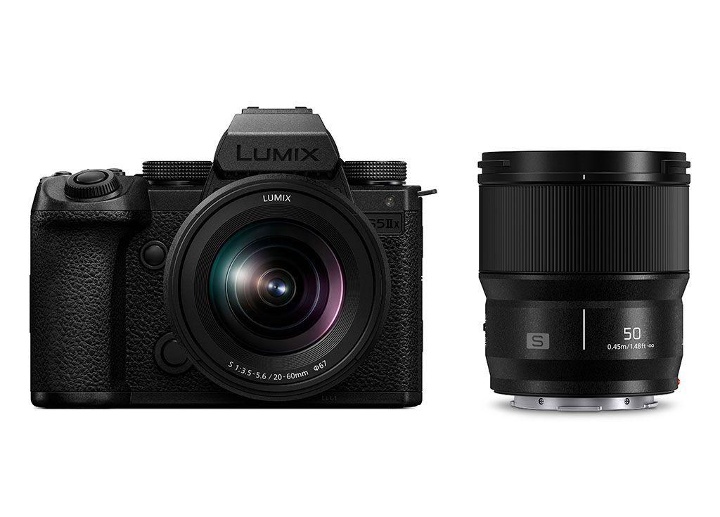 Panasonic Lumix DC-S5 Mark II X systeemcamera Zwart + 20-60mm f/3.5-5.6 + 50mm f/1.8