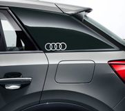 Audi Q2 Embleem Sticker - Origineel - Decoratieve Folie voor C-Zuil - C-Blad - Floretzilver