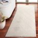 Safavieh Revive Collection Modern tapijt voor woonkamer, eetkamer, slaapkamer - Laagpolig - Ivoor - 62 x 240 cm