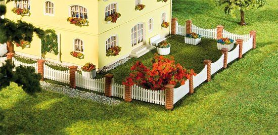 FALLER - Voortuinhekje, 210 mm (272409)