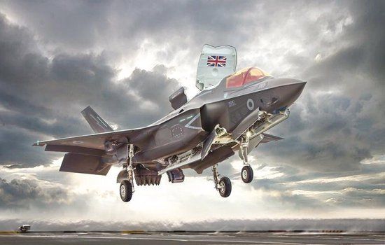 Italeri 1425 F-35 B Lightning II STOVL 1:72 Plastic Model Kit