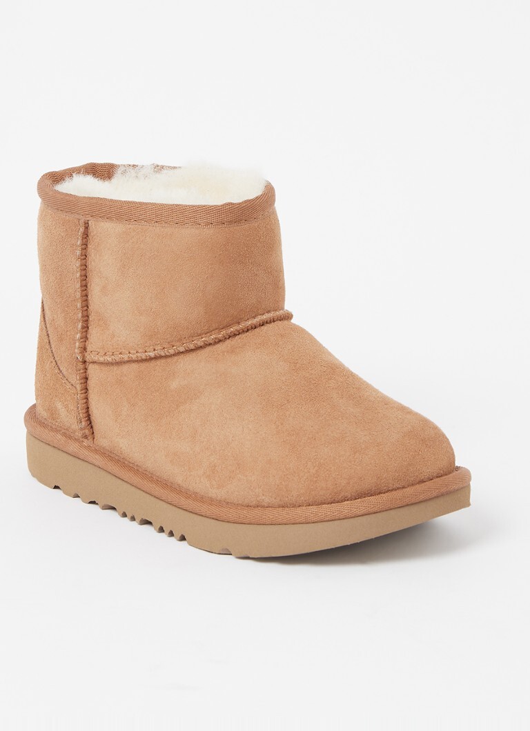 UGG UGG Classic Mini II enkellaarsje van suède