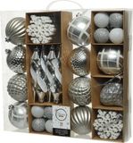 Decoris Kaemingk B.V. 50x Zilver/lichtgrijze kerstballen en figuur hangers 4-8-15 cm - Glans en glitter - Mix - Onbreekbare plastic kerstballen - Kerstboomversiering zilver/lichtgrijs