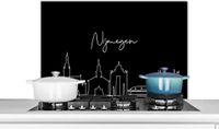 KitchenYeah Spatscherm keuken 80x55 cm - Nijmegen Line art - Zwart wit - Aluminium