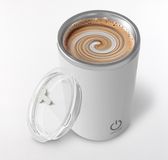 MikaMax Self Stirring Mug – inclusief Reisdeksel – 350 ml – Ideaal voor Koffie, Thee en Shakes