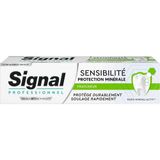 SIGNAL Professionele tandpasta, gevoeligheid, minerale bescherming, frisheid, 88% ingrediënten van natuurlijke oorsprong, 75 ml