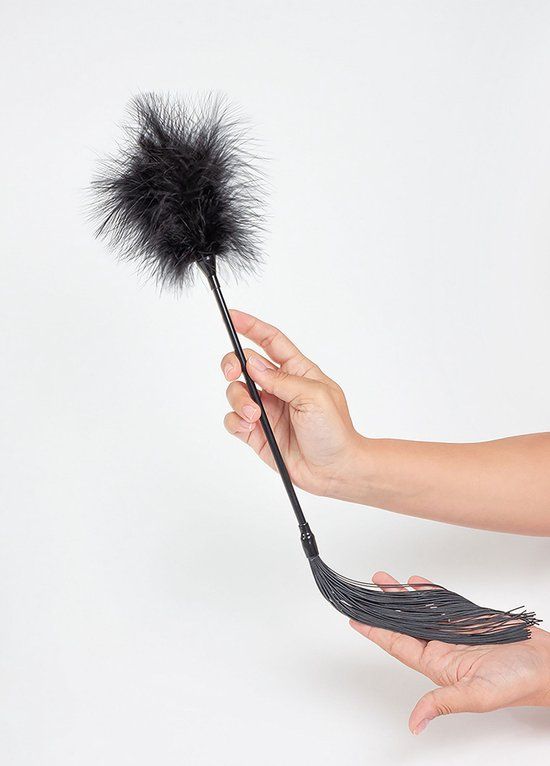Secret Play Scala 2.0 b.v. Feather Tickler & Whip - Zwart
