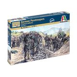 Italeri 510006134-1:72 WWII De parachutetrop uniform, ongelakt