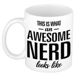 Bellatio Decorations Awesome nerd / slimmerik cadeau mok / beker 300 ml -