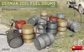 MiniArt Modelbouwpakket Militaire voertuigen - 35597 German 200L fuel drums set WWII Plastic - 1:35 - Modelbouw