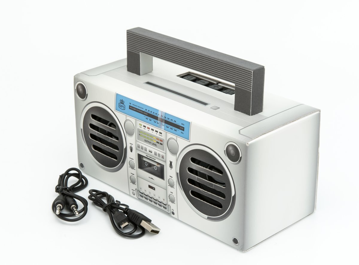 GPO BRONXSIL - draagbare Bluetooth speaker zilver zilver