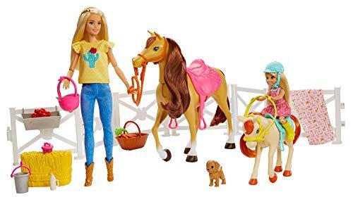 Barbie speelset met Barbie® en Chelsea poppen, 2 paarden en meer dan 15 accessoires - Duurzame Verpakking