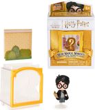 Harry Potter Micro Magical Moments verrassingsdoos met 4 cm figuur en displaydoosje