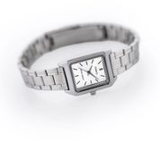 Casio LTP-V007D-7E Montre femme Boîtier rectangulaire Acier argenté