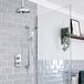 Hudson Reed Elizabeth - Kit de douche rétro - Mitigeur thermostatique à double fonctions avec inverseur et kit douchette sur rampe et pommeau pluie rond de 20 cm - chromé et blanc