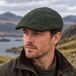 Walker and Hawkes Walker & Hawkes Duckbill Wax Cap Olive – 100% Brits Gewaxt Katoen – Waterdicht – Unisex Maat Xtra Large (60cm)