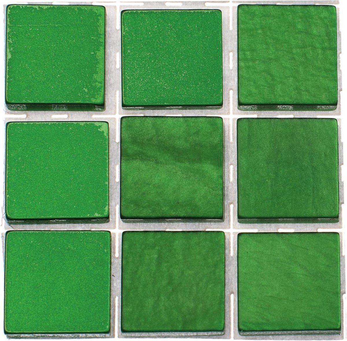 Glorex Hobby 63x stuks mozaieken maken steentjes/tegels kleur groen met formaat 10 x 10 x 2 mm