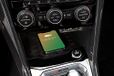 INBAY 10 W mobiele telefoonhouder auto opbergvak inductief/draadloos geschikt voor VW T-ROC/T-ROC Cabriolet (A1) - autohouder accessoires interieur - Qi