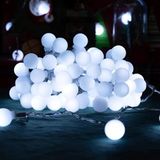 Blendend Koud wit led-lichtsnoer, 10 m, 3 AA-batterij, ideaal voor binnen- en buitendecoratie.