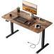 Bureau réglable électriquement - Bureau assis-debout réglable, 140 cm - Avec prises et ports USB - Panneau de commande avec fonction mémoire - Gestion des câbles - Cadre en métal - Marron