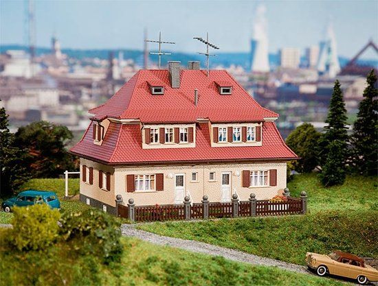 FALLER -2-onder-1 kap woningen (130464
