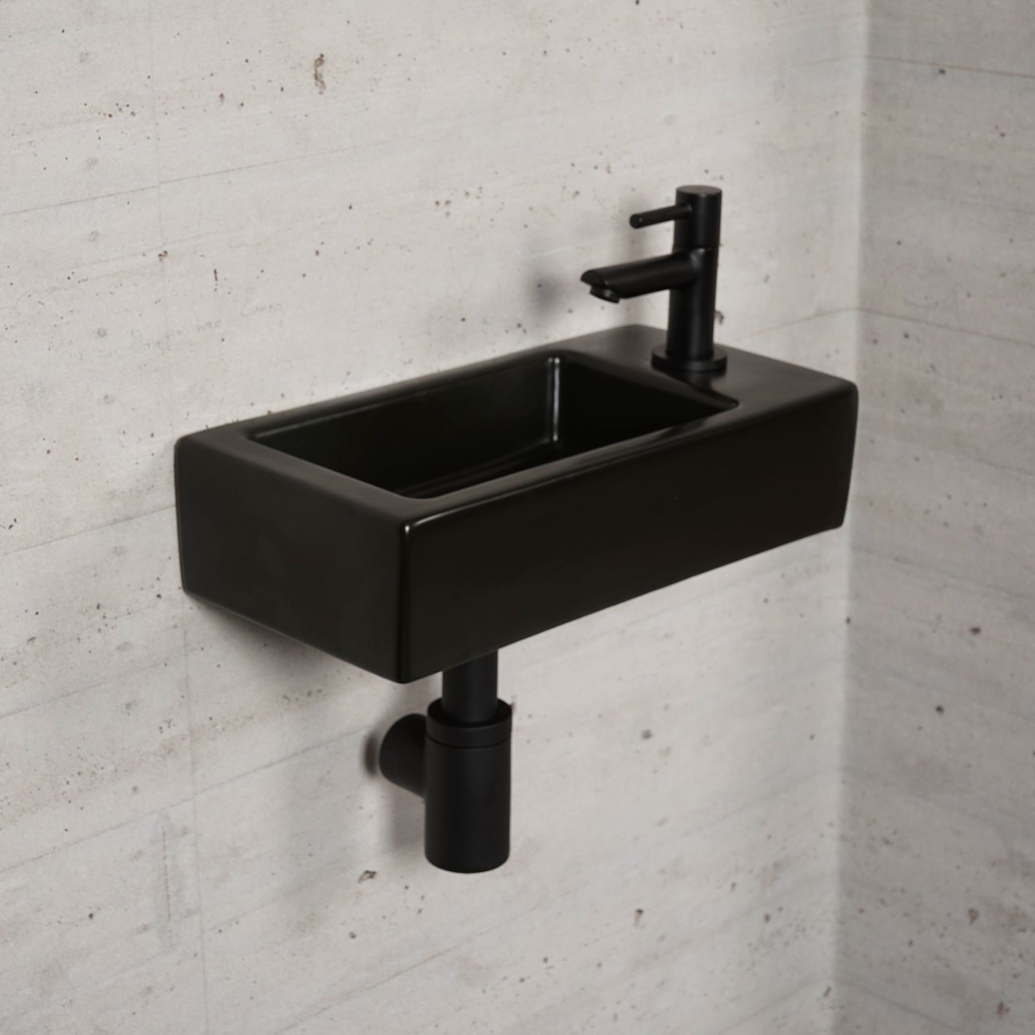 Wiesbaden Fonteinset mat zwart wiesbaden color mat zwart (kraangat rechts)