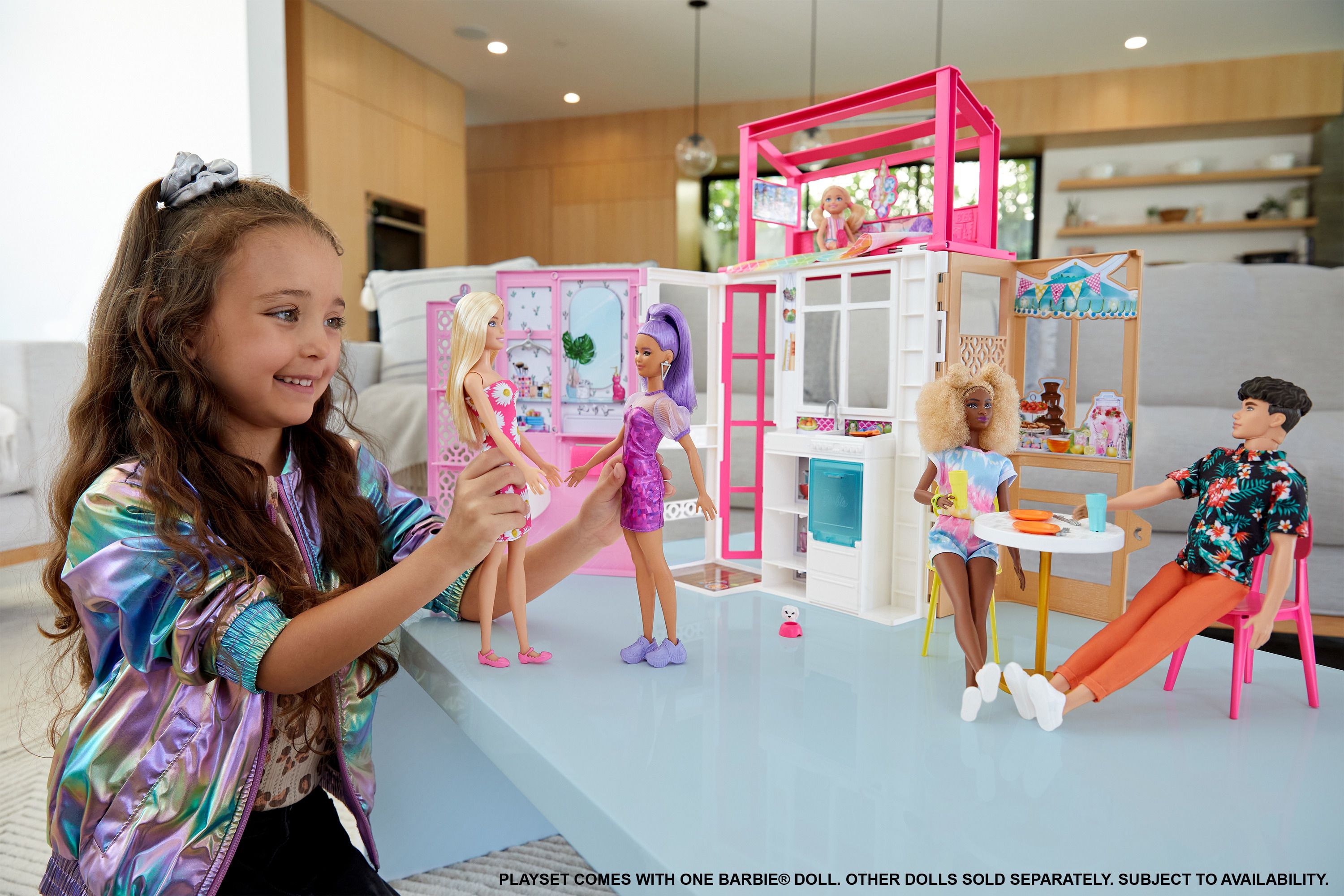 Barbie Vacation House Doll and Playset with Barbie Doll - 2022 Release