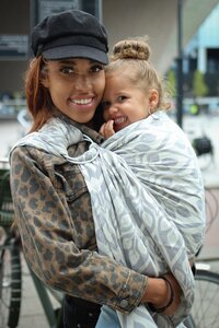 Yaro La Vita Light-Grey Ring Sling - Geweven draagdoek - Katoen - Grijs/Ecru