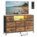 SONGMICS Ladekast met 8 Lades, TV-Meubel, LED-Verlichting, Stopcontacten | Open Vak, Stalen Frame, 113,8 x 30 x 68,1 cm, voor Slaapkamer, Rustiek Bruin, BELLAH Collectie LGS433KD02
