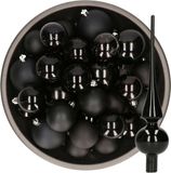Decoris Kaemingk B.V. Kerstversiering kunststof kerstballen zwart 6-8-10 cm pakket van 45x stuks - Met een glazen piek van 26 cm