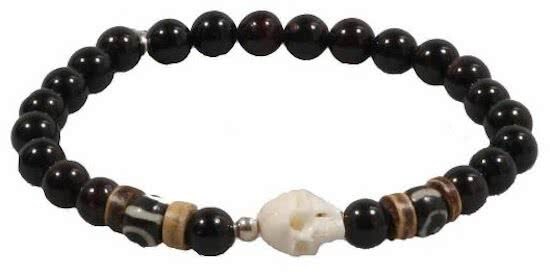 Heaven Eleven - heren armband - Granaat natuursteen 8mm met handgemaakt doodskop skull van hertegwei - 21cm voor andere maten zie omschrijving