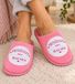 HMS Camprella Chaussons modernes pour femme en microfibre confortable avec rembourrage moelleux et motif humoristique sur le devant (rose clair)
