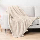 PAVILIA Pluche Sherpa deken met pompon franje, crème ivoor beige
