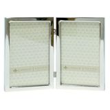 Lawrence Frames 4x6 scharnierend dubbel zilver standaard metalen fotolijst, 4 x 6 Dual