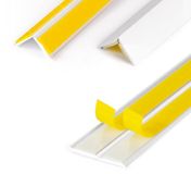DQ-PP Hoeklijst - 25 m lengte - 25 x 25 mm - Dikte 1,5 mm - Wit - Zelfklevend