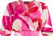 faina Blouse Roze Veelkleurig Gebloemd Satijn Driekwart Mouw V-hals Kort Regular Fit Vrouwen Lente/Zomer 2024
