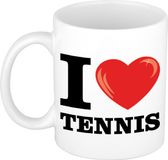 Bellatio Decorations I love tennis koffiemok - cadeau beker - 300 ml - keramiek - sport / tennis liefhebber - wit - rood hartje
