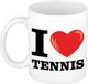 Bellatio Decorations I love tennis koffiemok - cadeau beker - 300 ml - keramiek - sport / tennis liefhebber - wit - rood hartje