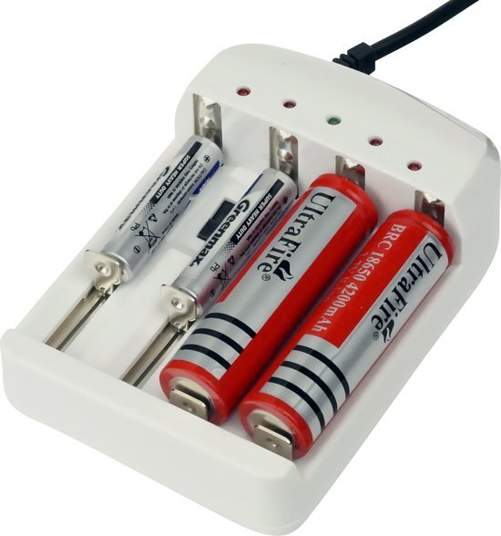 QY Batterij oplader â€“ universeel lader â€“ AA / AAA / 18650 / C / D / 1.2-4.2 V