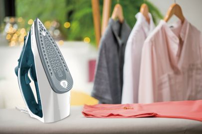 Tefal Ultragliss FV4920 im Test - Das erstaunlich leichte Bügeleisen