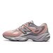 New Balance Baskets basses '983' gris / gris clair / pitaya rose
