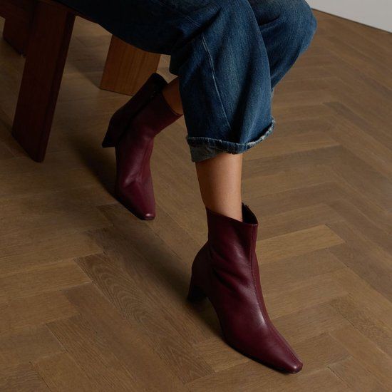 Manfield Bordeaux Rode Leren Enkellaarsjes met Hak - Maat 37