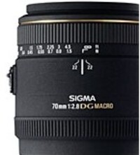 Sigma 70mm f/2.8 dg macro sony