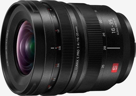 Panasonic Lumix S Pro 16-35mm f/4.0 Lens