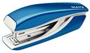Leitz Mini Nietmachine, Capaciteit Tot 10 Vel, Metallic Blauw, Ergonomische Metalen Behuizing, Inclusief Nietjes, WOW Serie, 55282036