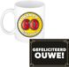 Bellatio Decorations Verjaardag cadeau koffiemok - thema 60 jaar - man - Sterretjes - met gefeliciteerd ouwe wenskaart - A5 - leeftijd humor