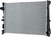 HELLA Radiateur pour refroidissement moteur, avec ailettes de refroidissement soudées, dimensions 640 x 440 mm, adapté pour Mercedes-Benz Classe C entre autres
